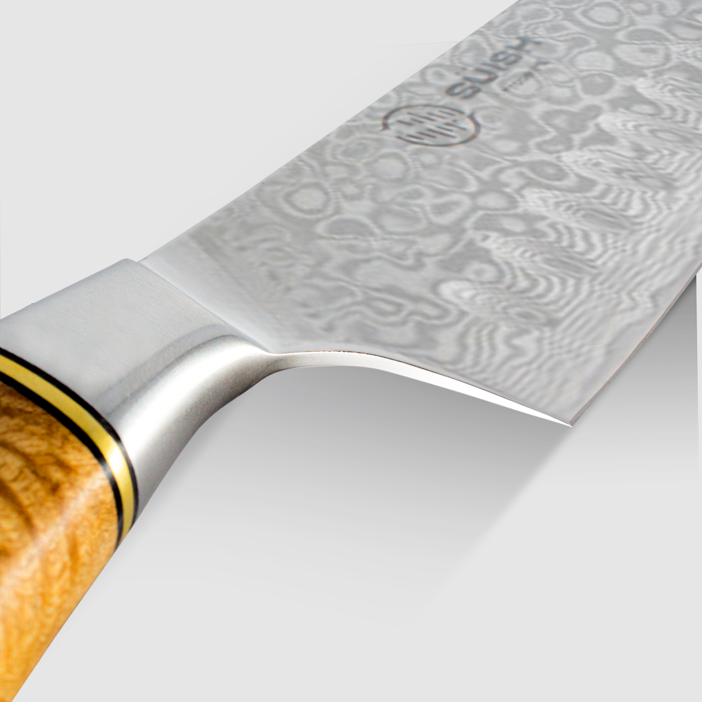 CUCHILLO SANTOKU JAPONES | SUISH by RobeGrill Medida: 7 pulgadas Hoja: 67 Capas de acero de Damasco Mango: Madera de sicómoro exótico
